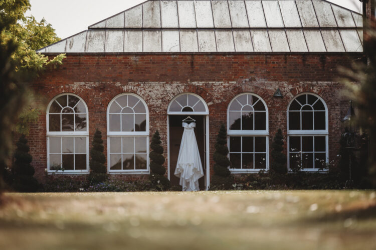 Braxted Park wedding photography, Essex — Rachael & Steve