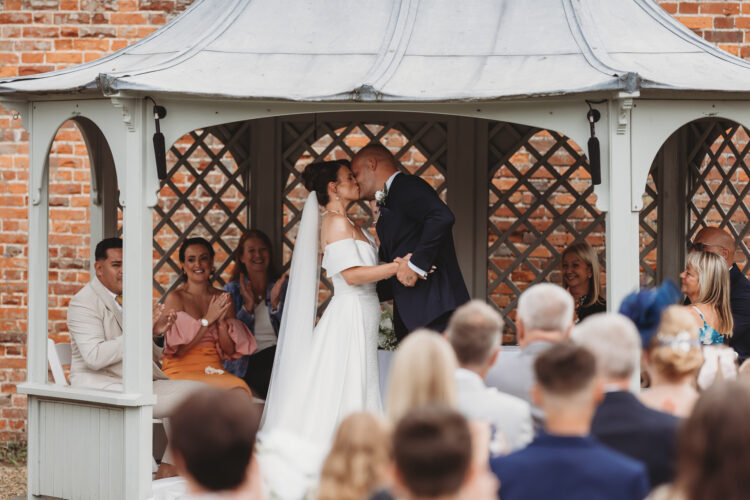 Braxted Park wedding photography, Essex — Rachael & Steve