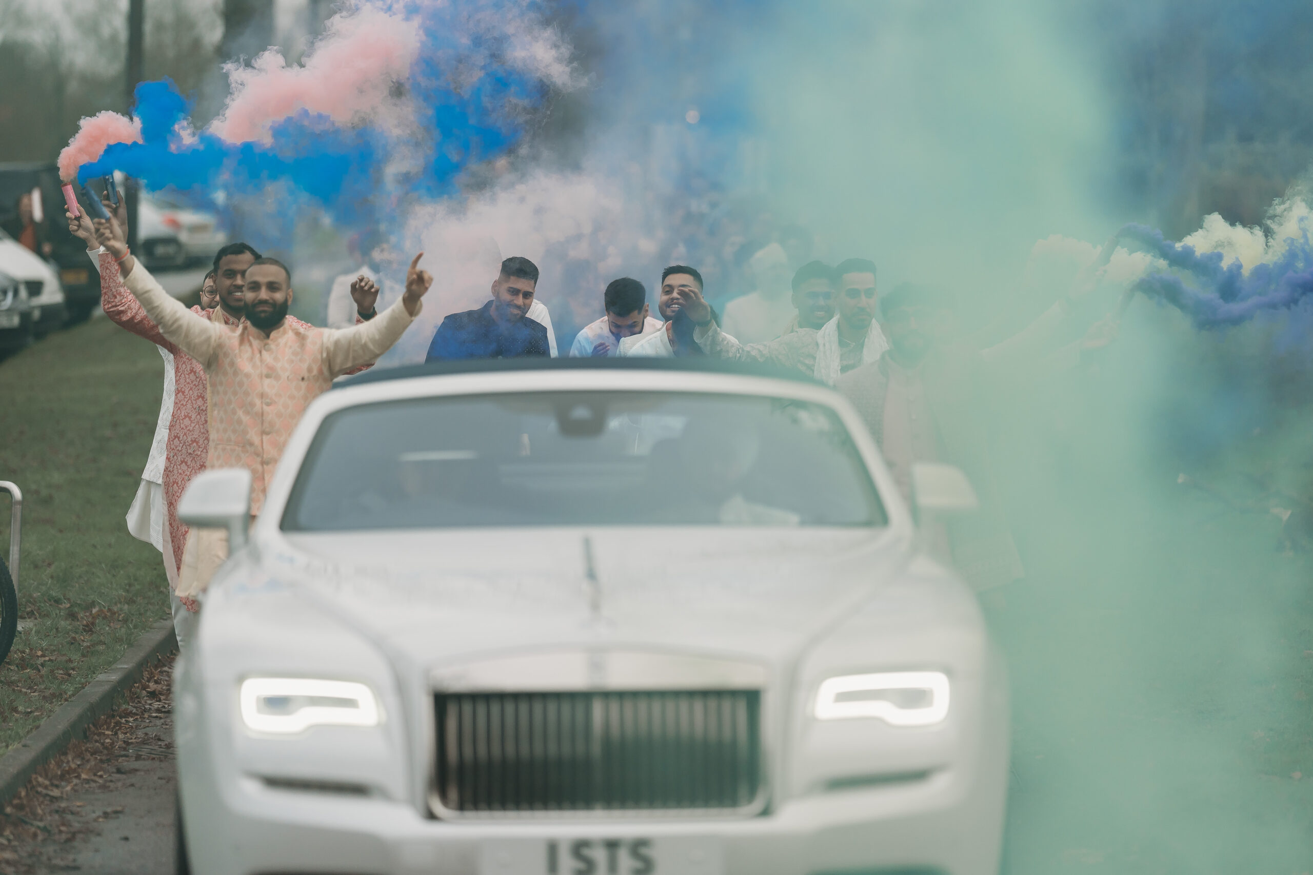 Trishna & Manni / Old Thorns 18 Trishna & Manni / Old Thorns 15