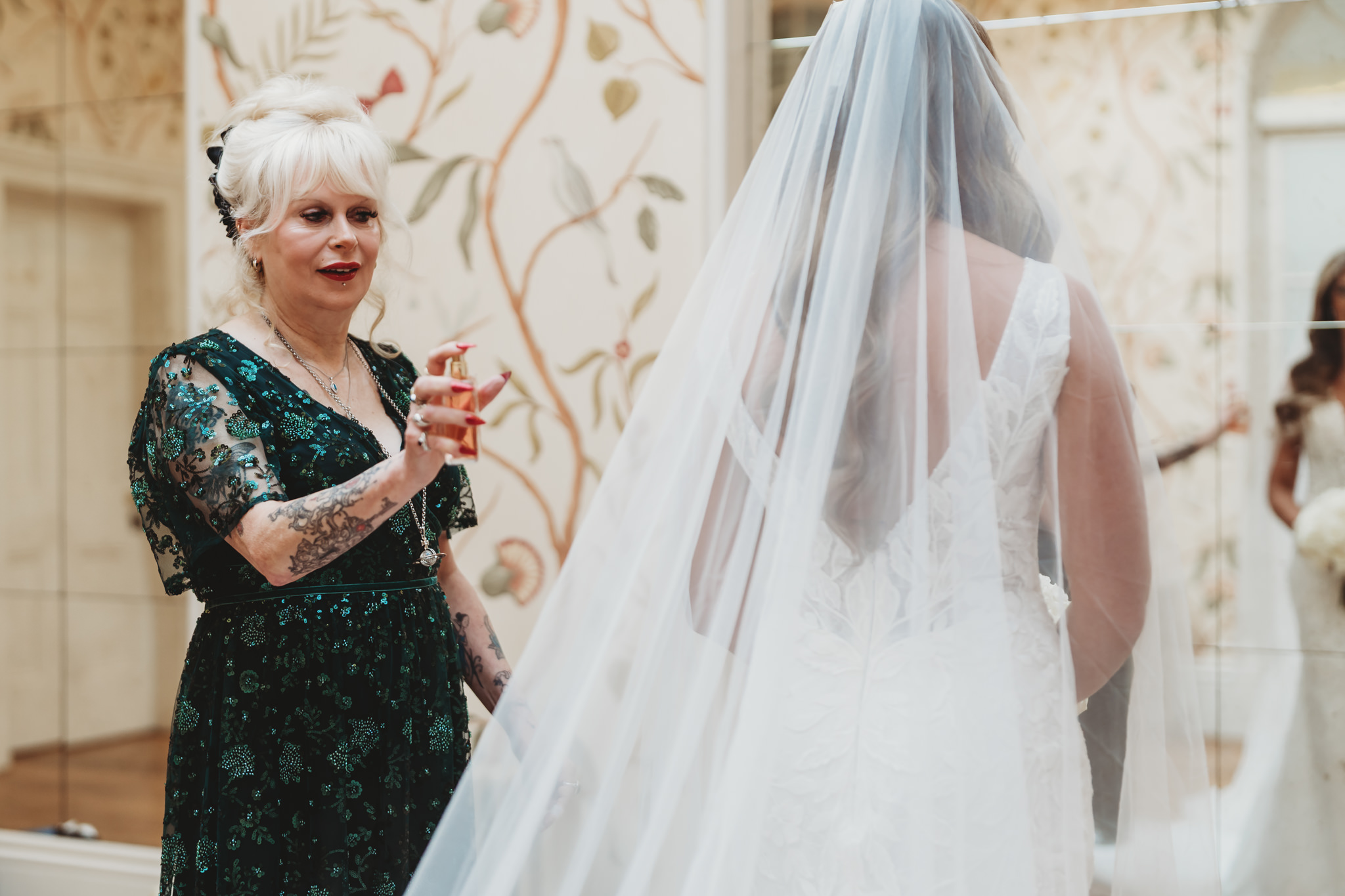 Adele & Daniel / Braxted Park 21 Braxted Park wedding photographer - autumn wedding in Essex
