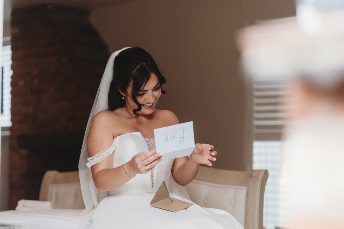 Danielle & George / Vaulty Manor 20 Vaulty Manor wedding photographer, Goldhanger, Essex