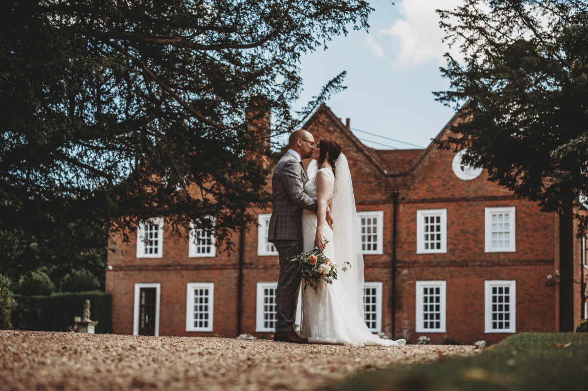 Sasha & Vaughn / Hutton Hall 31 Hutton Hall wedding photographer, Brentwood, Essex