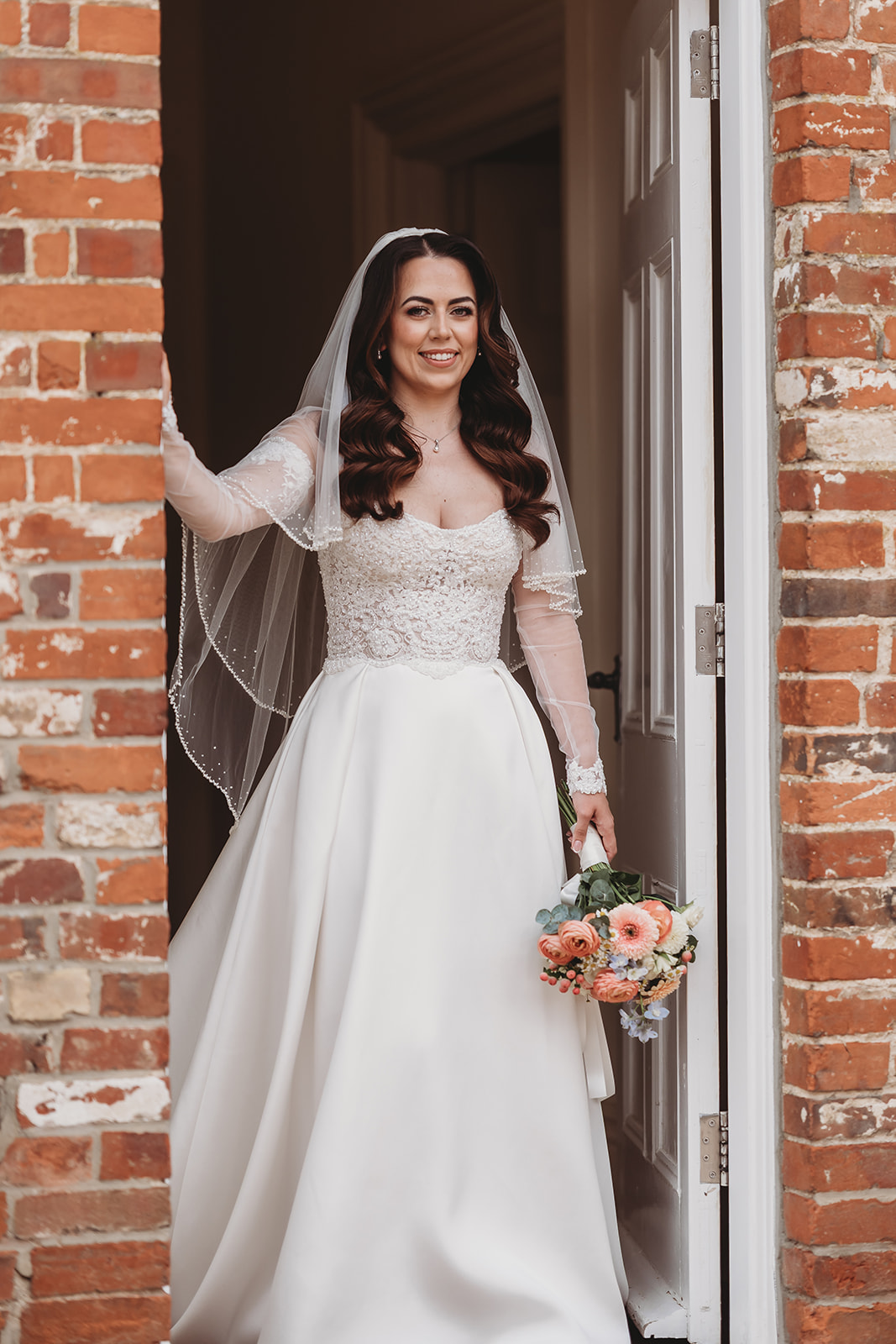 Bridal preparations before a Braxted Park wedding in Essex