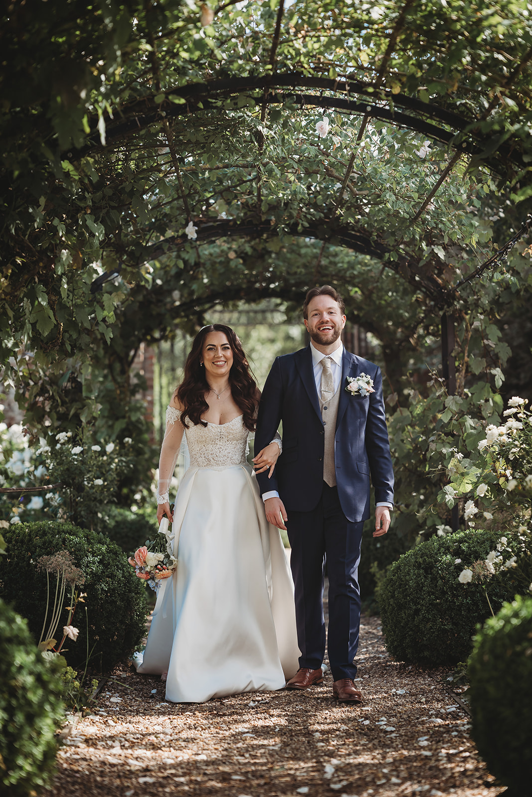 Couple portraits in the grounds of Braxted Park Estate