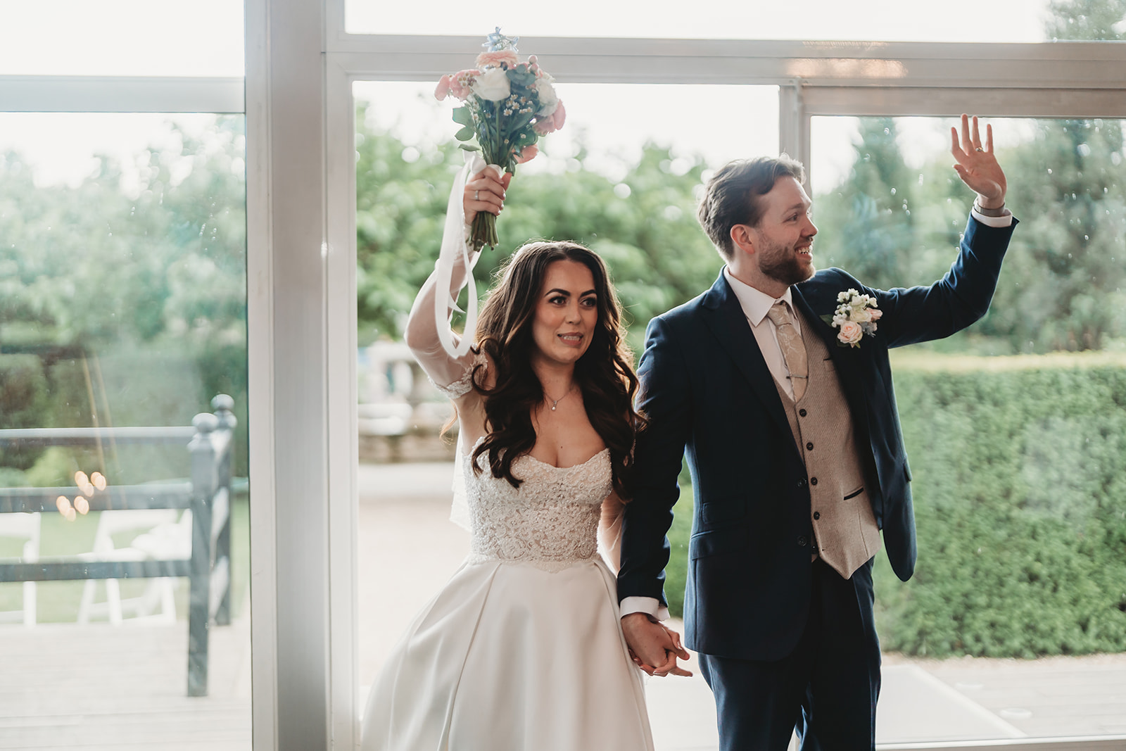 Wedding breakfast in the marquee at Braxted Park